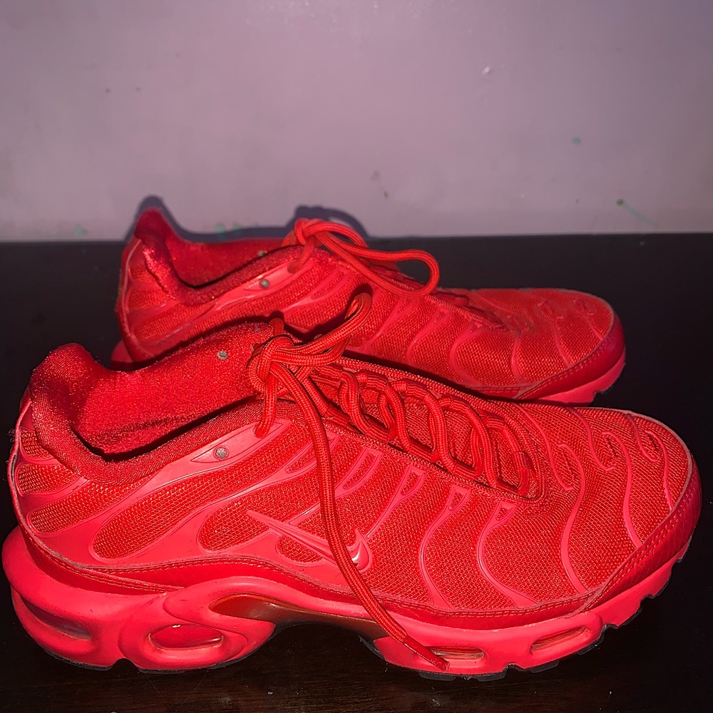 Red Nike Air VaporMax